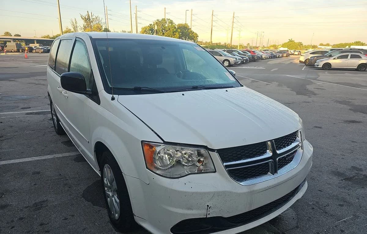 2017 DODGE GRAND CARAVAN SE 121.2" WB 4