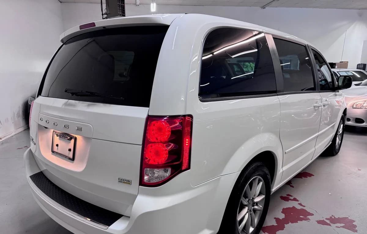 2017 DODGE GRAND CARAVAN SE 121.2" WB 4