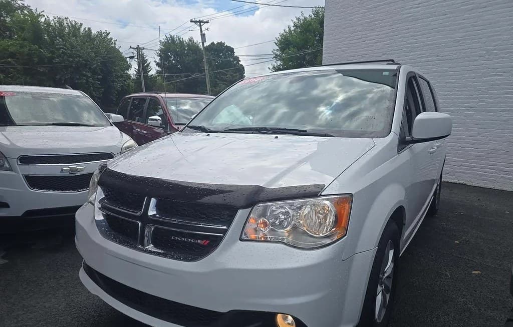 2019 DODGE GRAND CARAVAN SXT 121.2" WB 1