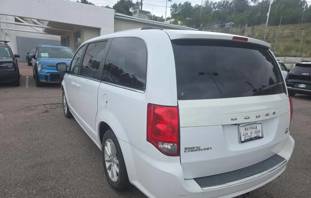 2019 DODGE GRAND CARAVAN SXT 121.2" WB 3