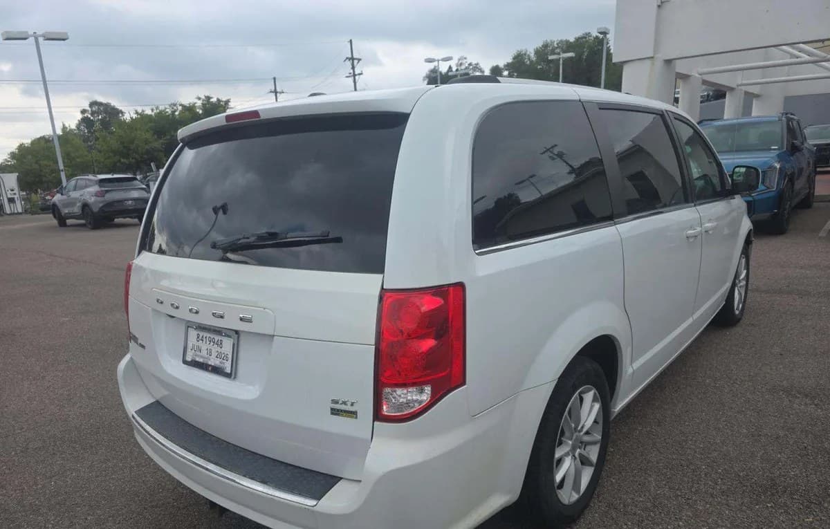 2019 DODGE GRAND CARAVAN SXT 121.2" WB 4