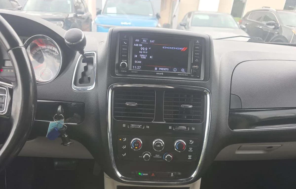 2019 DODGE GRAND CARAVAN SXT 121.2" WB 7