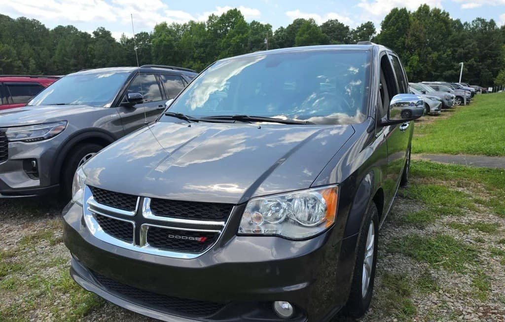 2020 DODGE GRAND CARAVAN SXT 121.2" WB 1