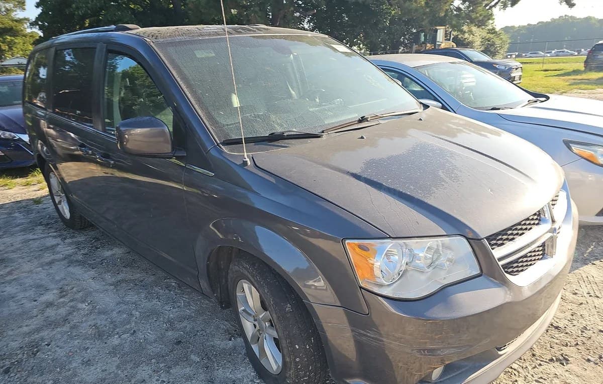 2019 DODGE GRAND CARAVAN SXT 121.2" WB 4
