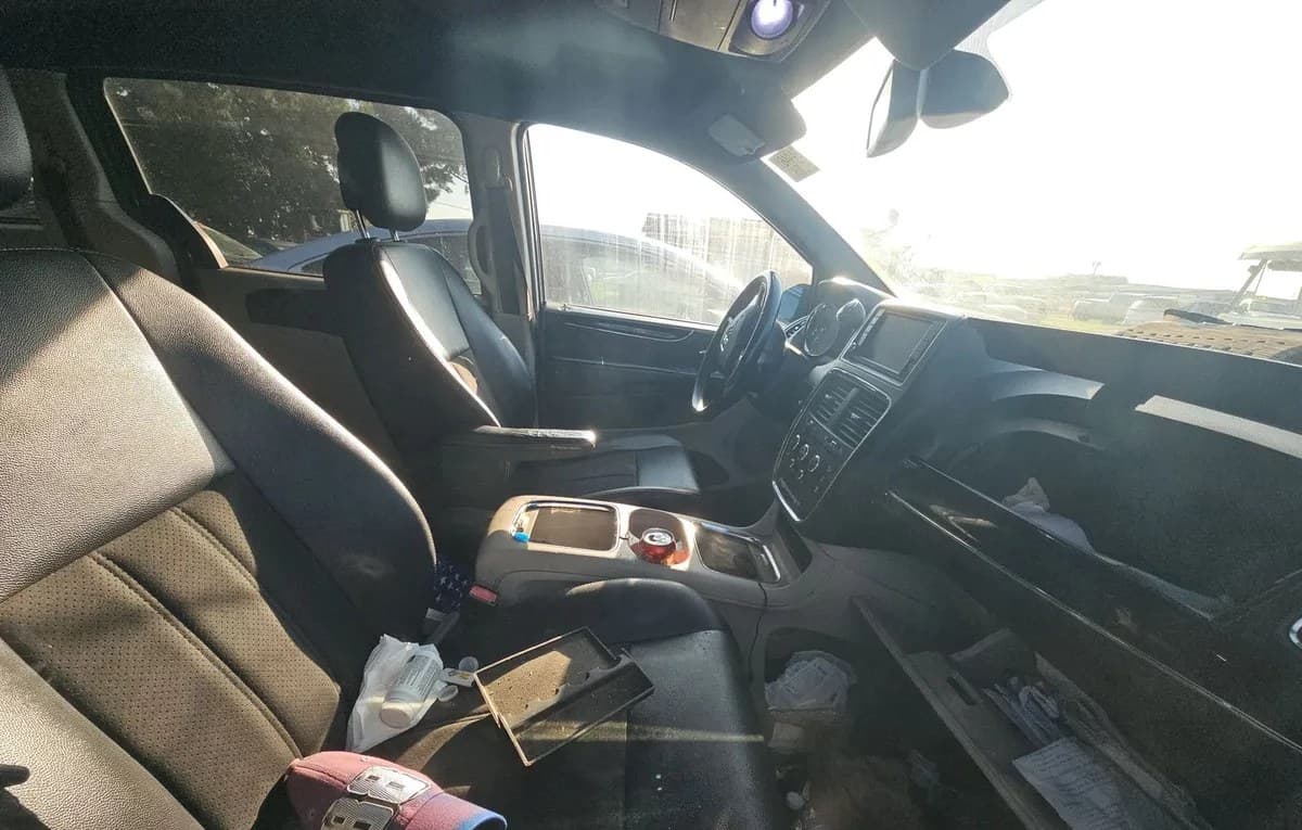 2019 DODGE GRAND CARAVAN SXT 121.2" WB 5