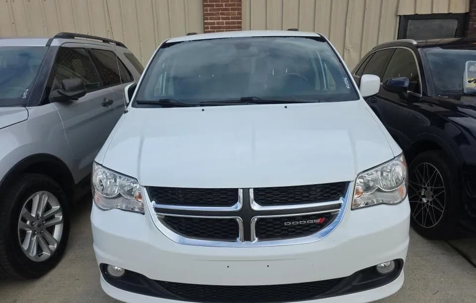 2019 DODGE GRAND CARAVAN SXT 121.2" WB 3