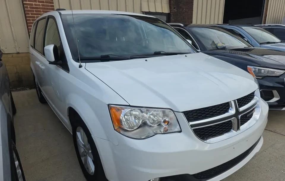 2019 DODGE GRAND CARAVAN SXT 121.2" WB 4