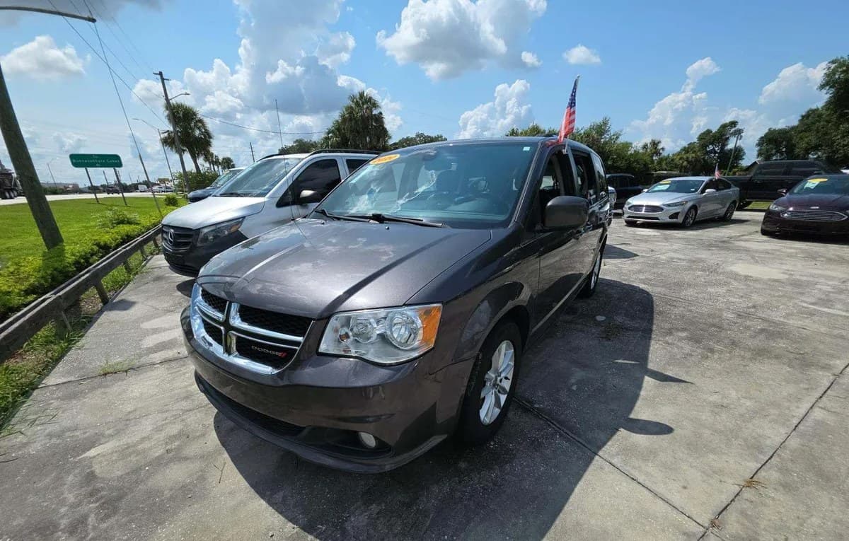 2020 DODGE GRAND CARAVAN SXT 121.2" WB 2