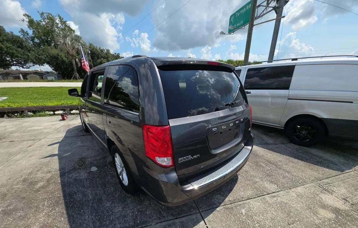 2020 DODGE GRAND CARAVAN SXT 121.2" WB 3