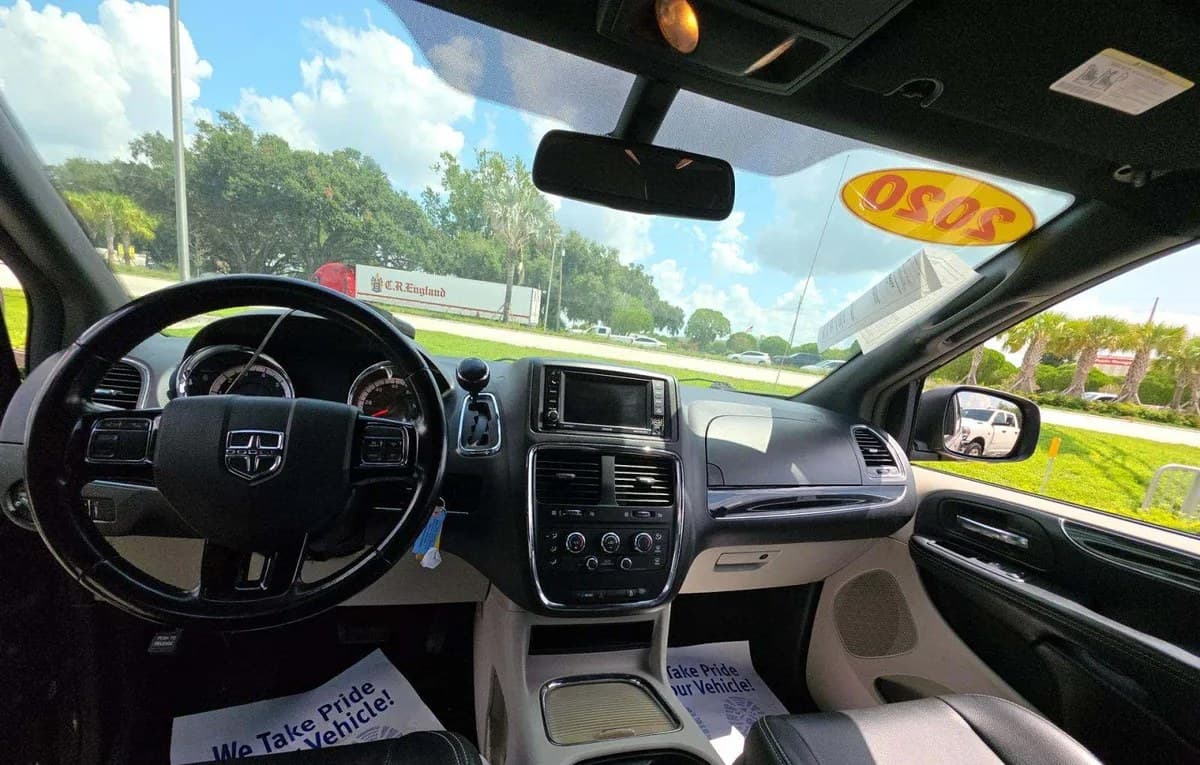 2020 DODGE GRAND CARAVAN SXT 121.2" WB 7