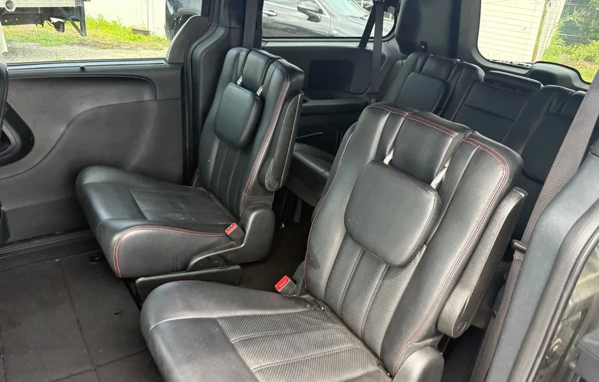 2019 DODGE GRAND CARAVAN GT 121.2" WB 6