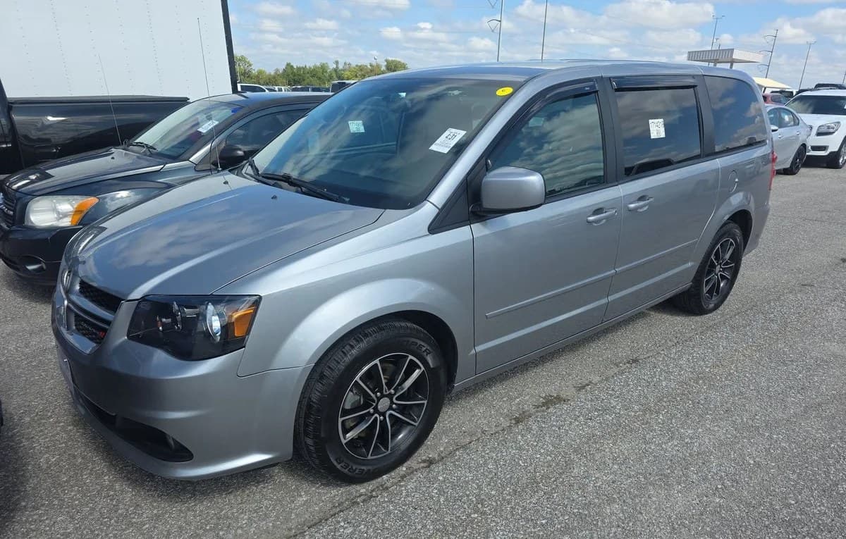 2017 DODGE GRAND CARAVAN GT 121.2" WB 2