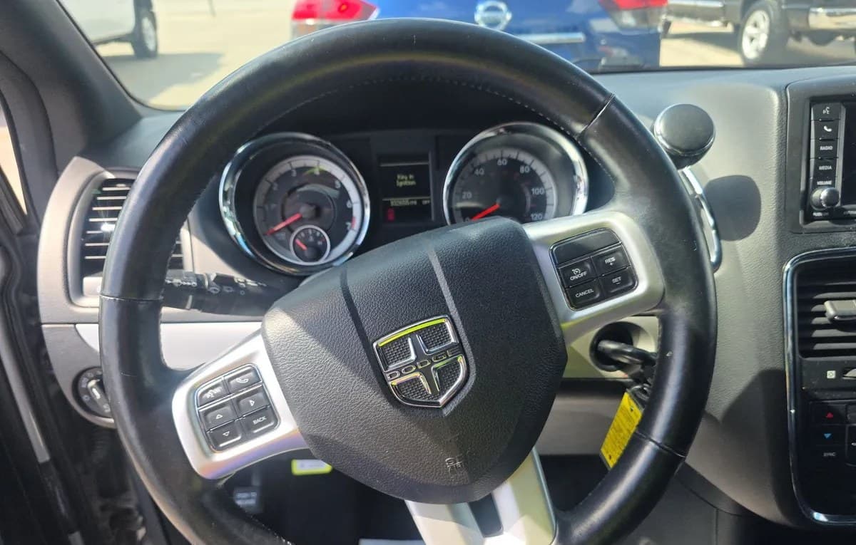 2017 DODGE GRAND CARAVAN GT 121.2" WB 7