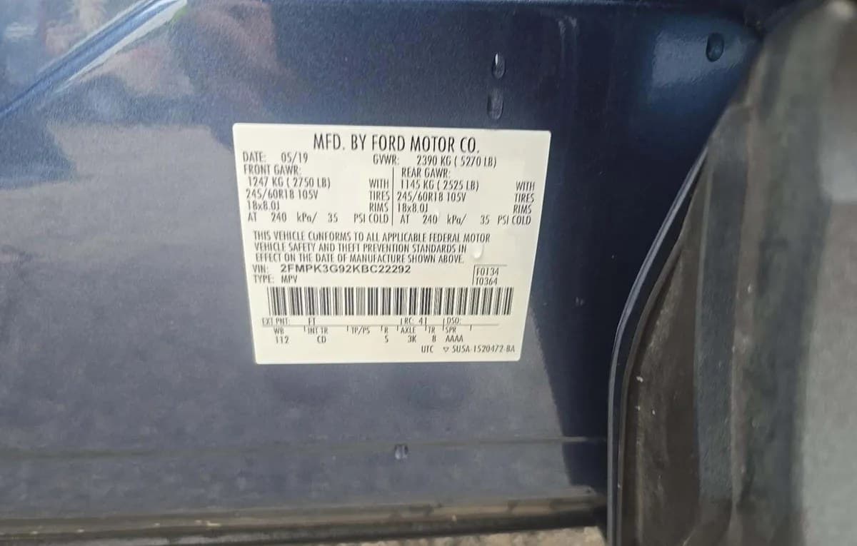 2019 FORD EDGE SE 3