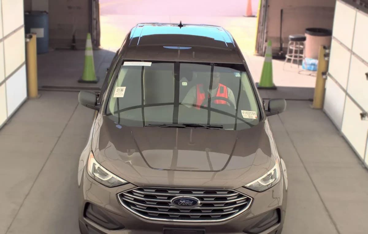 2019 FORD EDGE SE 3