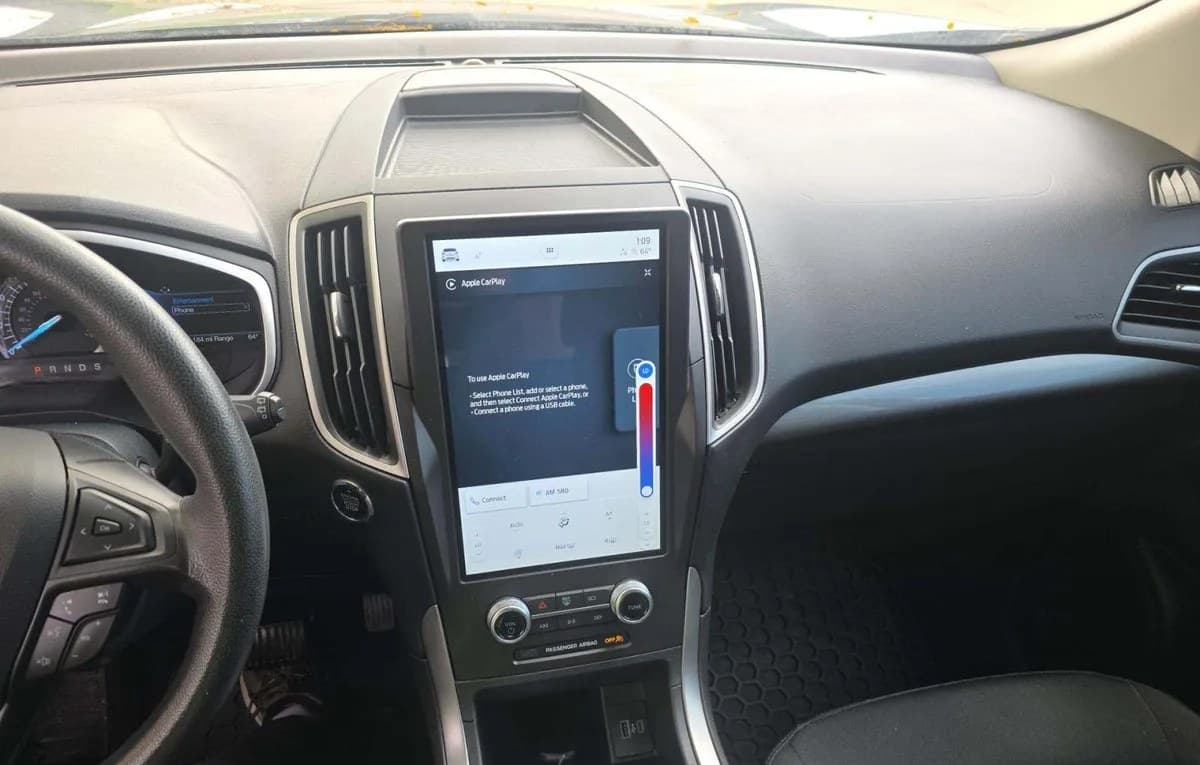 2021 FORD EDGE SE 7