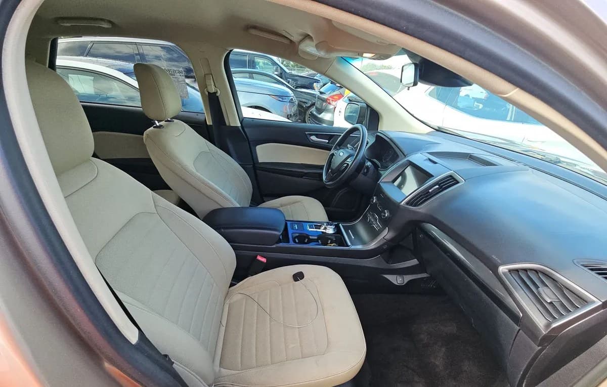 2020 FORD EDGE SE 5