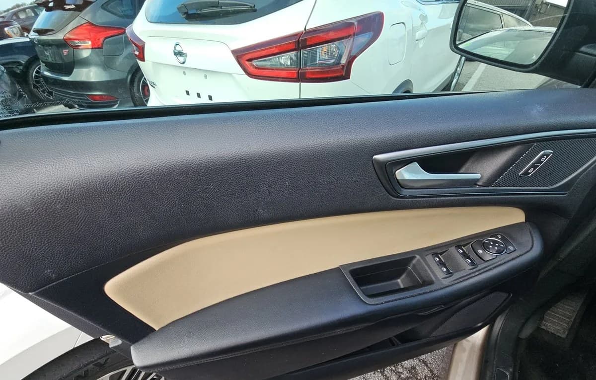 2020 FORD EDGE SE 6