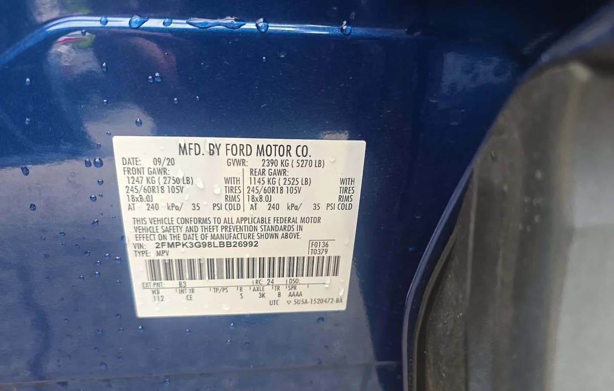 2020 FORD EDGE SE 3