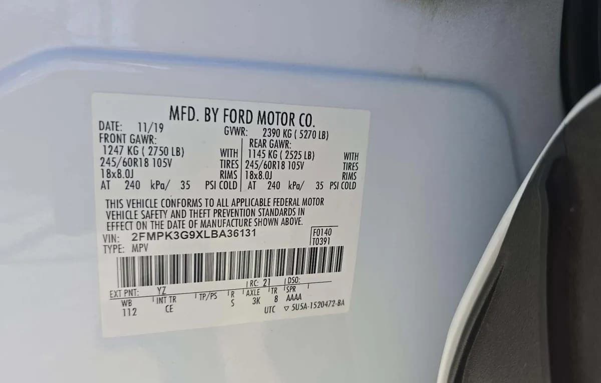 2020 FORD EDGE SE 3