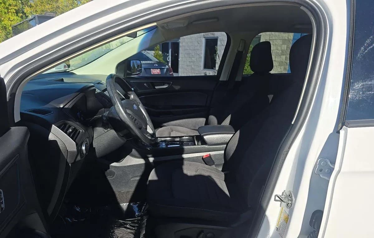 2020 FORD EDGE SE 4