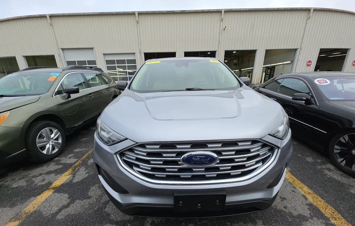2022 FORD EDGE SE 3