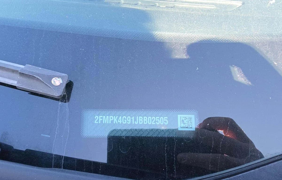 2018 FORD EDGE SE 3