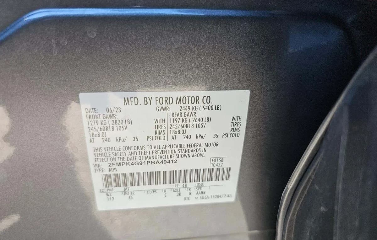 2023 FORD EDGE SE 3