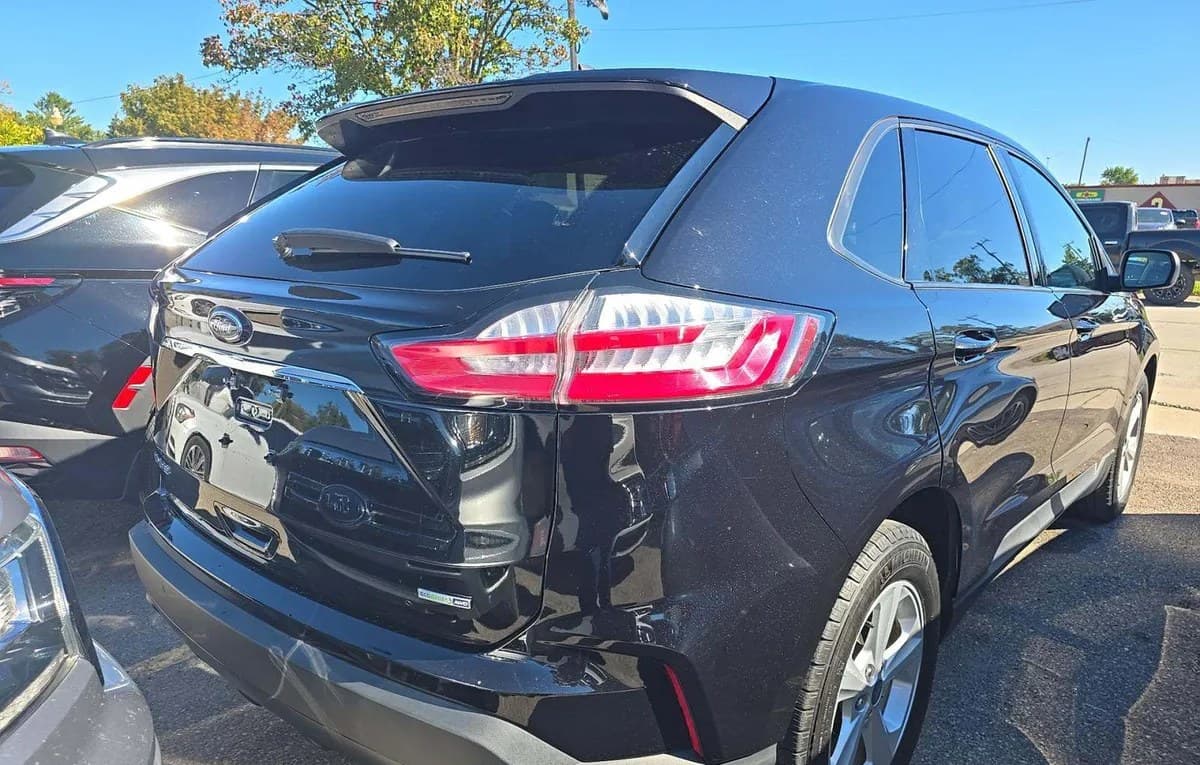 2020 FORD EDGE SE 4