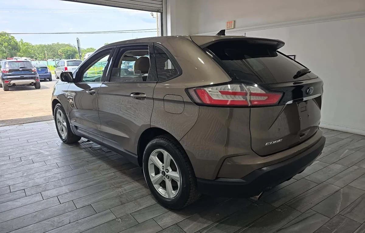 2019 FORD EDGE SE 3