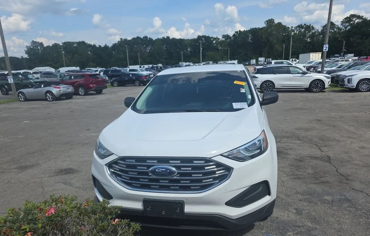 2021 FORD EDGE SE 3