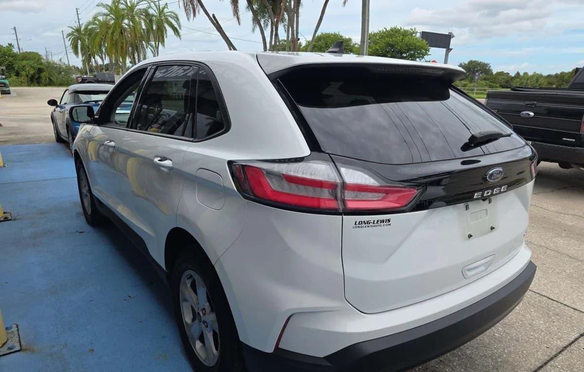 2024 FORD EDGE SE 3