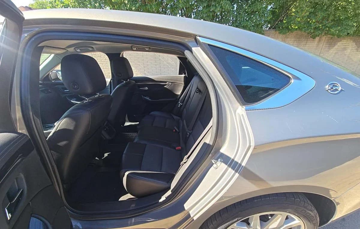 2018 CHEVROLET IMPALA LT 7