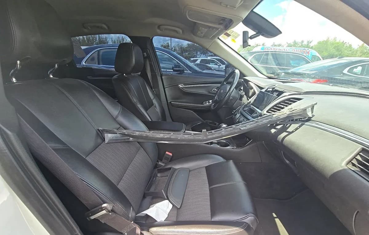 2018 CHEVROLET IMPALA LT 4