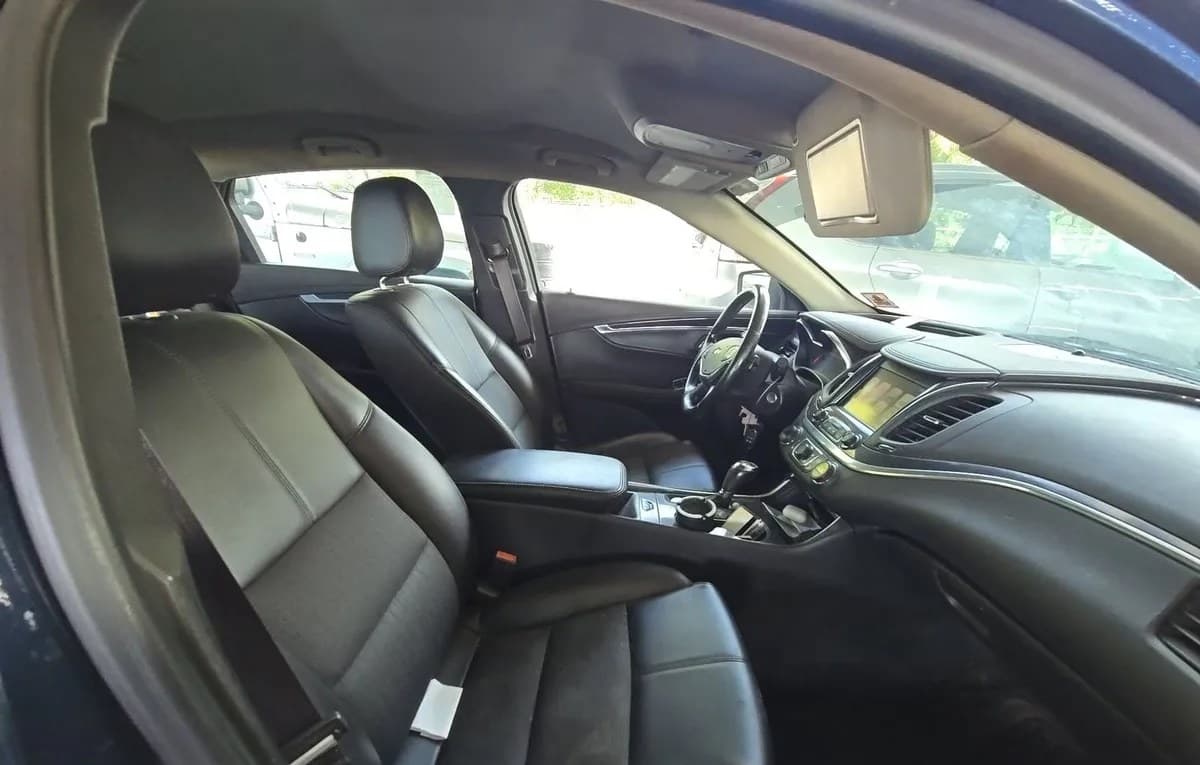 2017 CHEVROLET IMPALA LT 4