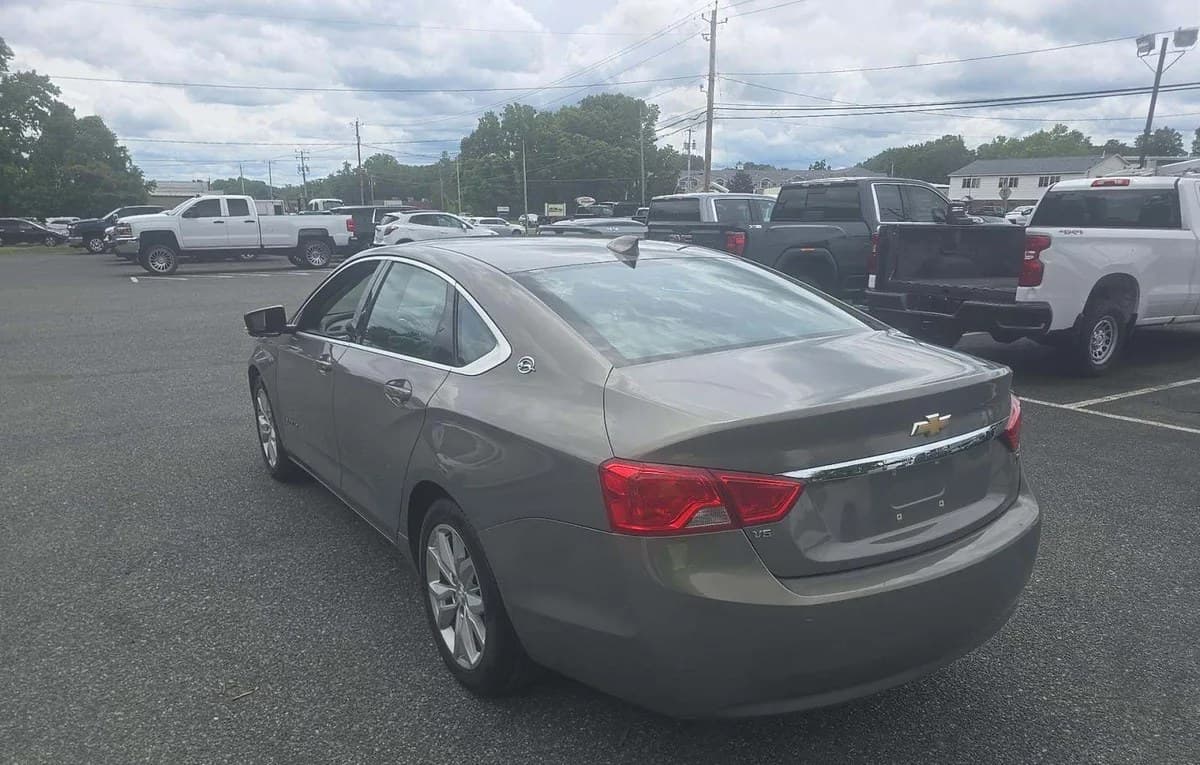 2017 CHEVROLET IMPALA LT 3
