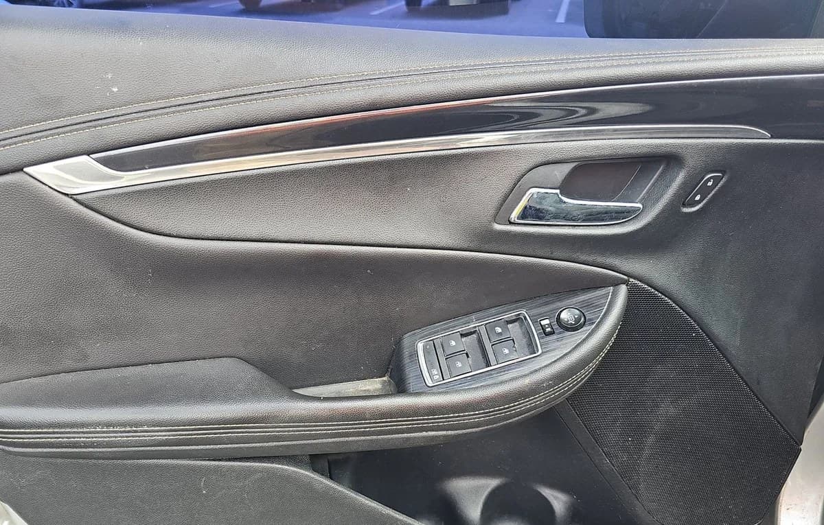 2018 CHEVROLET IMPALA LT 5