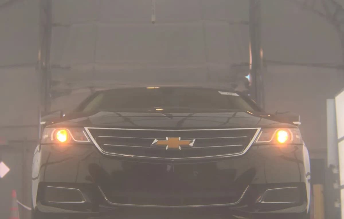 2017 CHEVROLET IMPALA LT 4