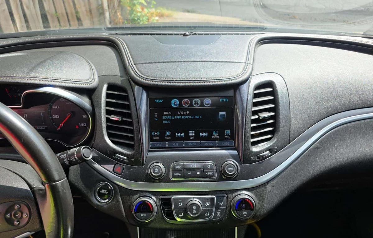 2019 CHEVROLET IMPALA LT 7