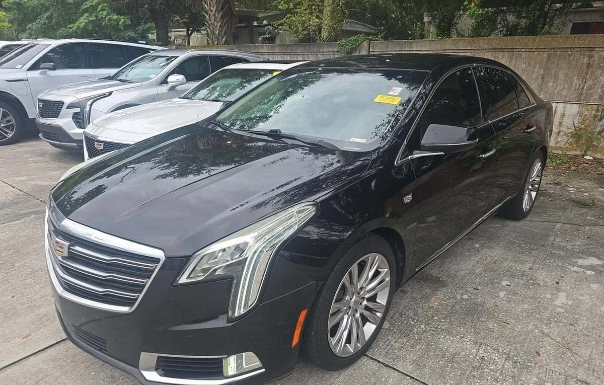 2018 CADILLAC XTS Luxury 2
