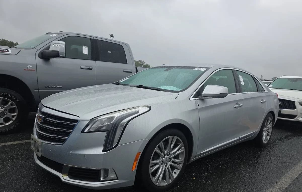 2019 CADILLAC XTS Luxury 2