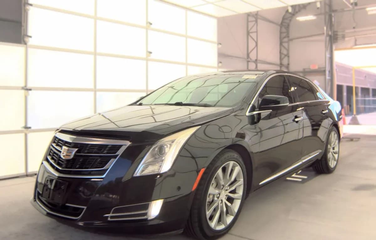 2017 CADILLAC XTS Luxury 2