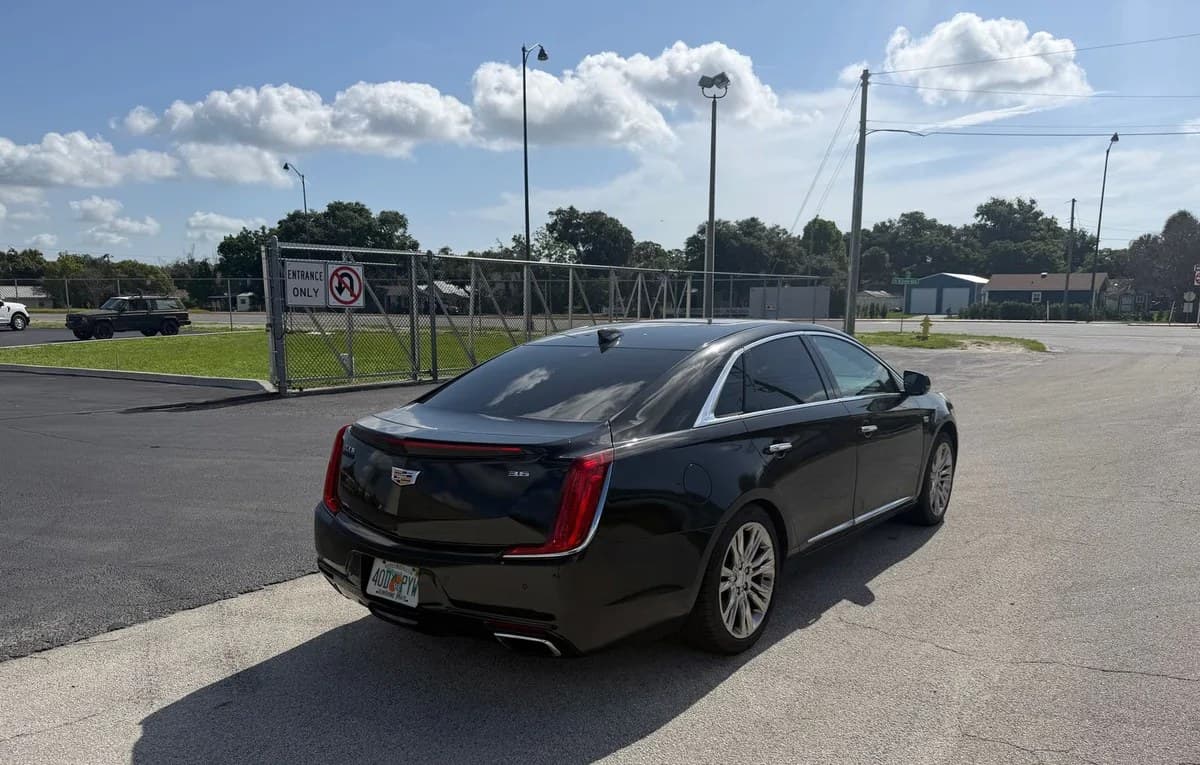 2019 CADILLAC XTS Luxury 4