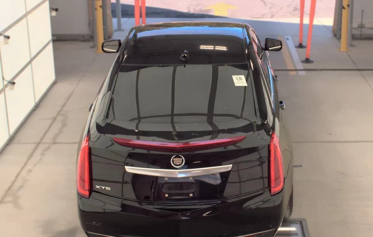 2017 CADILLAC XTS PROFESSIONAL LIVERY Pkg 4