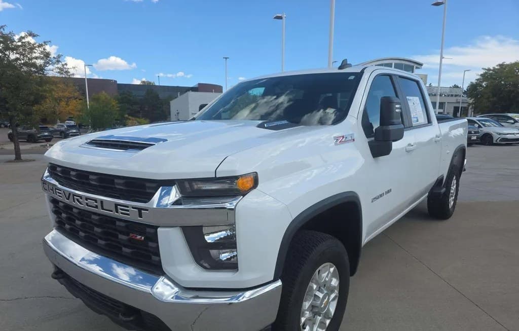 2023 CHEVROLET SILVERADO 2500HD LT CREW CAB MEDIUM BED 1LT