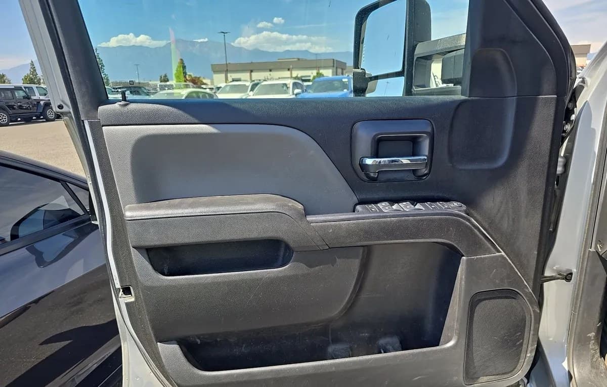 2019 CHEVROLET SILVERADO 2500HD WT EXTENDED CAB MEDIUM BED 1WT 6