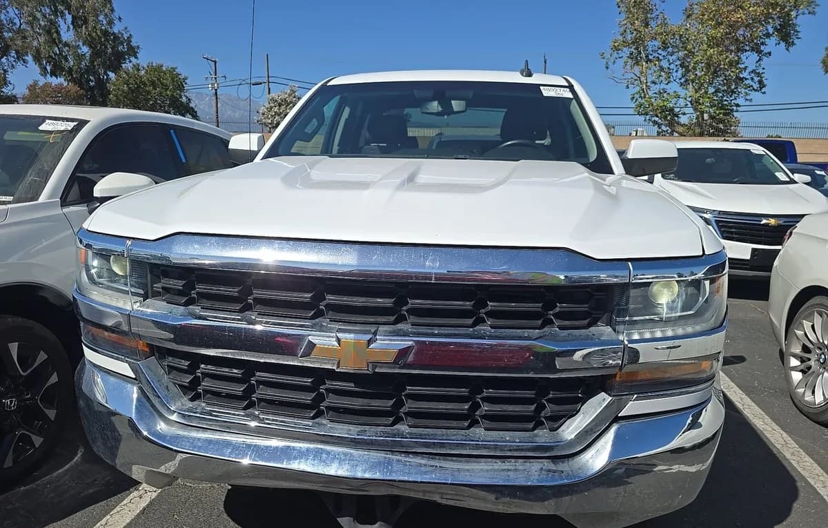 2019 CHEVROLET SILVERADO 1500 LD LT EXTENDED CAB MEDIUM BED 1LT 3