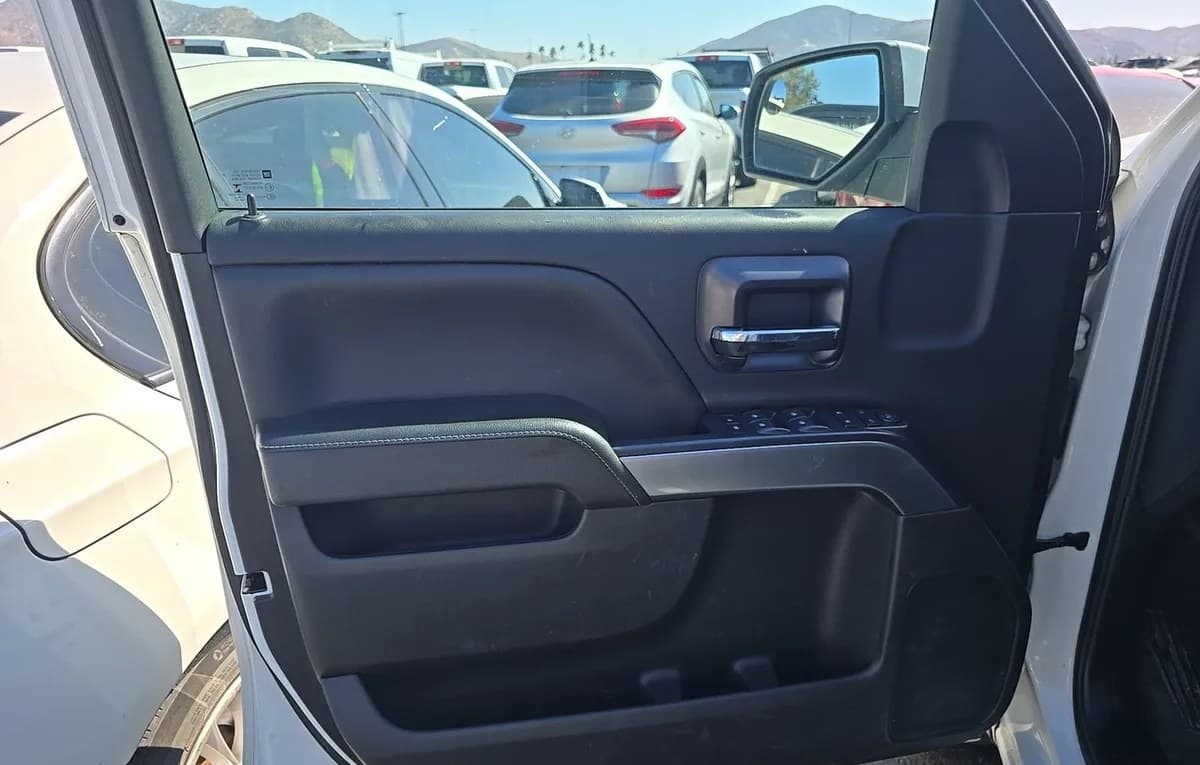 2019 CHEVROLET SILVERADO 1500 LD LT EXTENDED CAB MEDIUM BED 1LT 6
