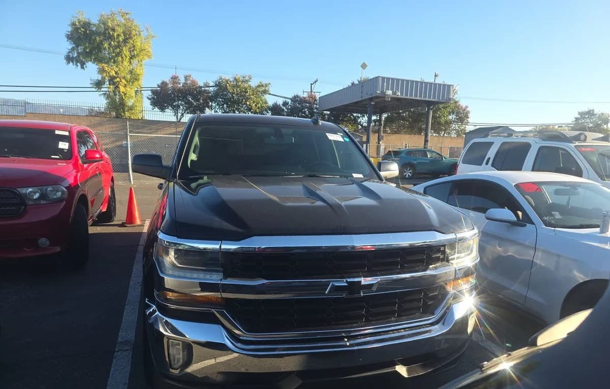 2019 CHEVROLET SILVERADO 1500 LD LT EXTENDED CAB MEDIUM BED 1LT 3