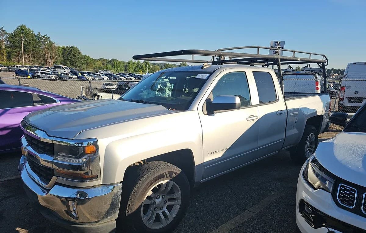 2019 CHEVROLET SILVERADO 1500 LD LT EXTENDED CAB MEDIUM BED 1LT 2